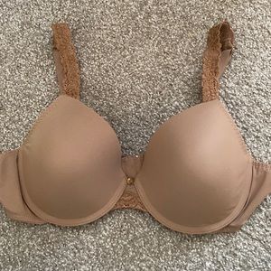 Like New! Natori bra 36C